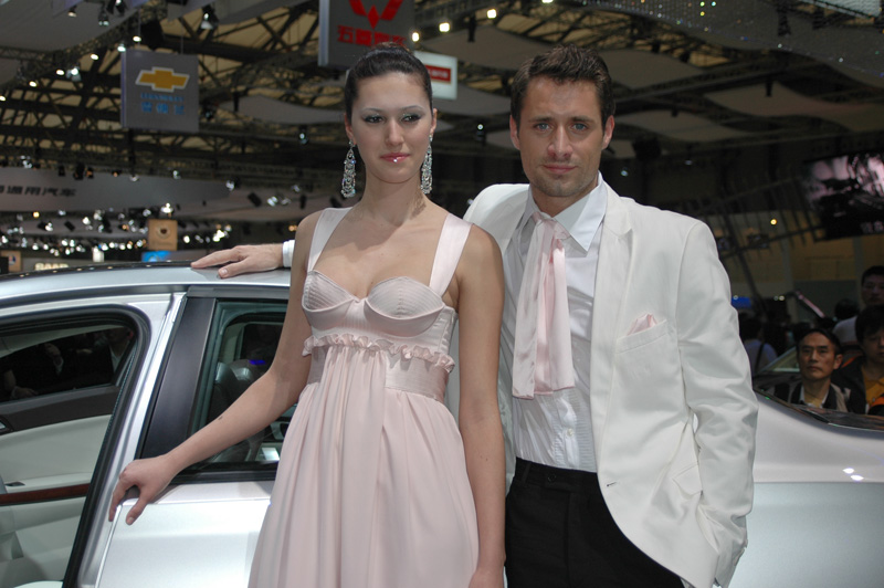 车展男模照片 -----让MM饱饱眼福