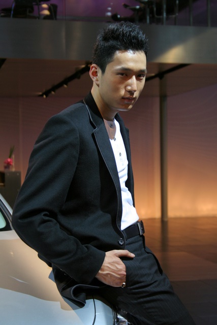 老赞滴-----男模......