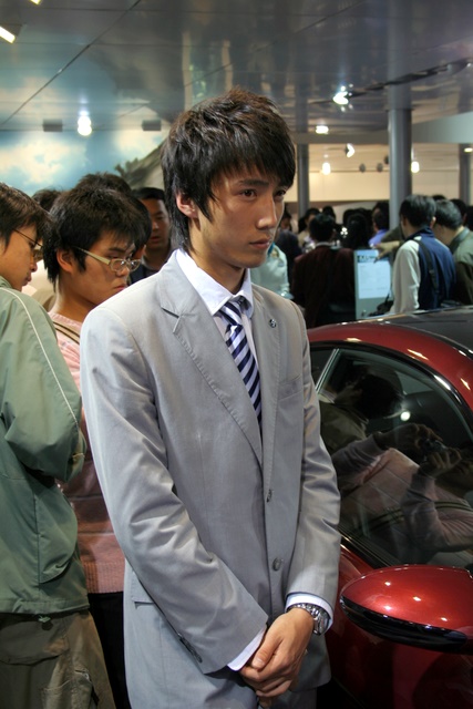 老赞滴-----男模......