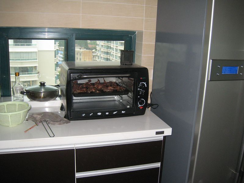 开饭了，看看我烤鹌鹑！～