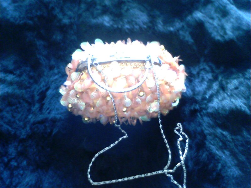 MM喜欢的手工包包(珠子做滴)