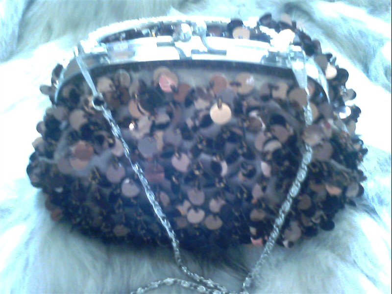 MM喜欢的手工包包(珠子做滴)