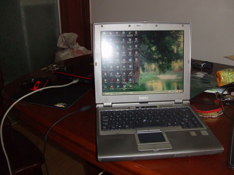 无聊,贴贴自己的电脑!