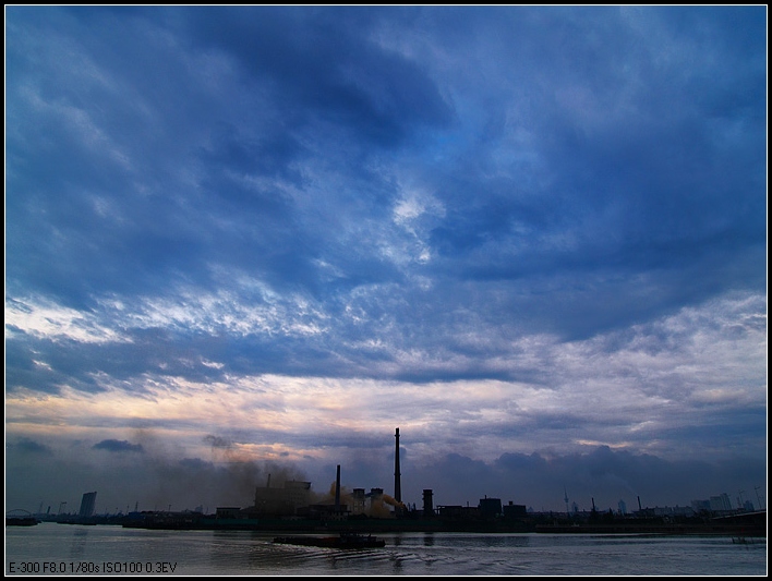 [原创]····[6月28日]—傍晚*工业*城市···