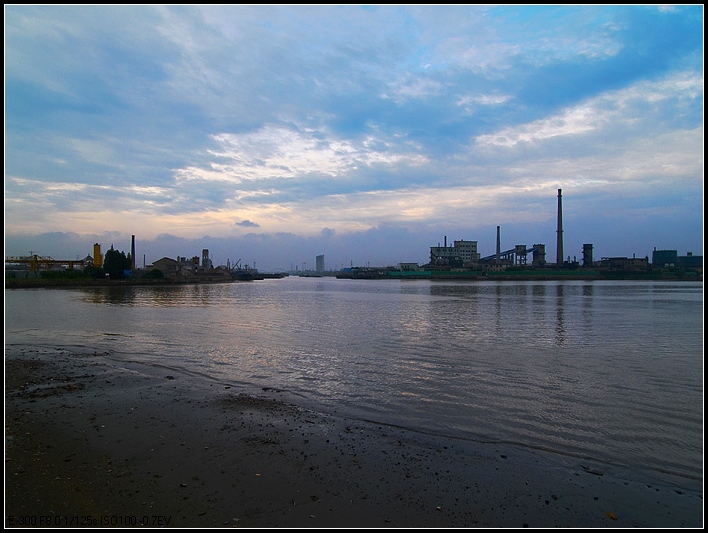 [原创]····[6月28日]—傍晚*工业*城市···