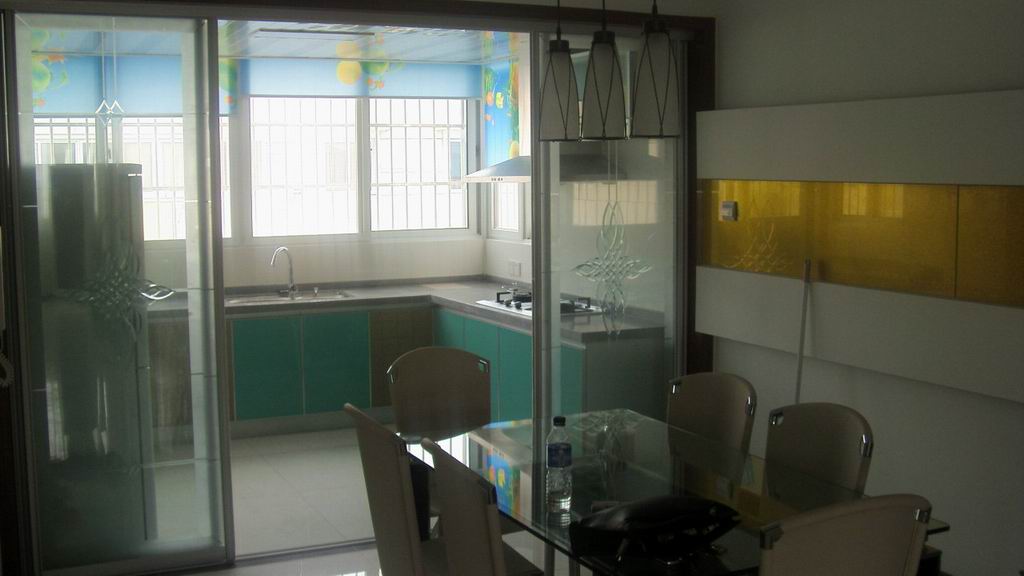 经过三个多月的装潢.初步结束.有详图.供参考.