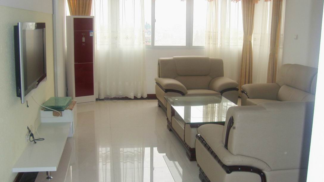 经过三个多月的装潢.初步结束.有详图.供参考.