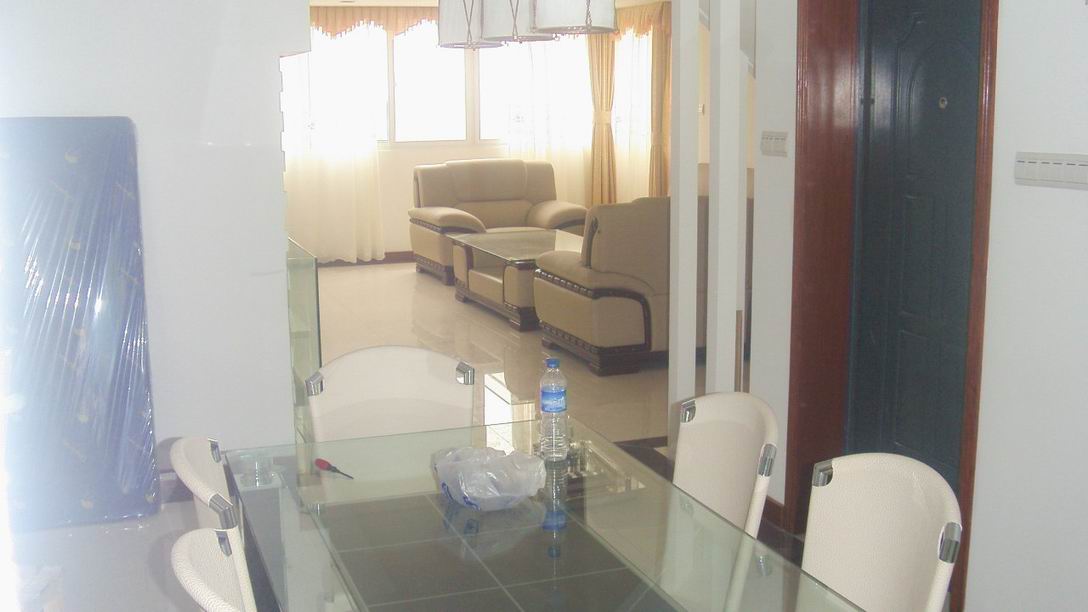 经过三个多月的装潢.初步结束.有详图.供参考.