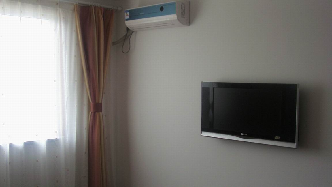 经过三个多月的装潢.初步结束.有详图.供参考.