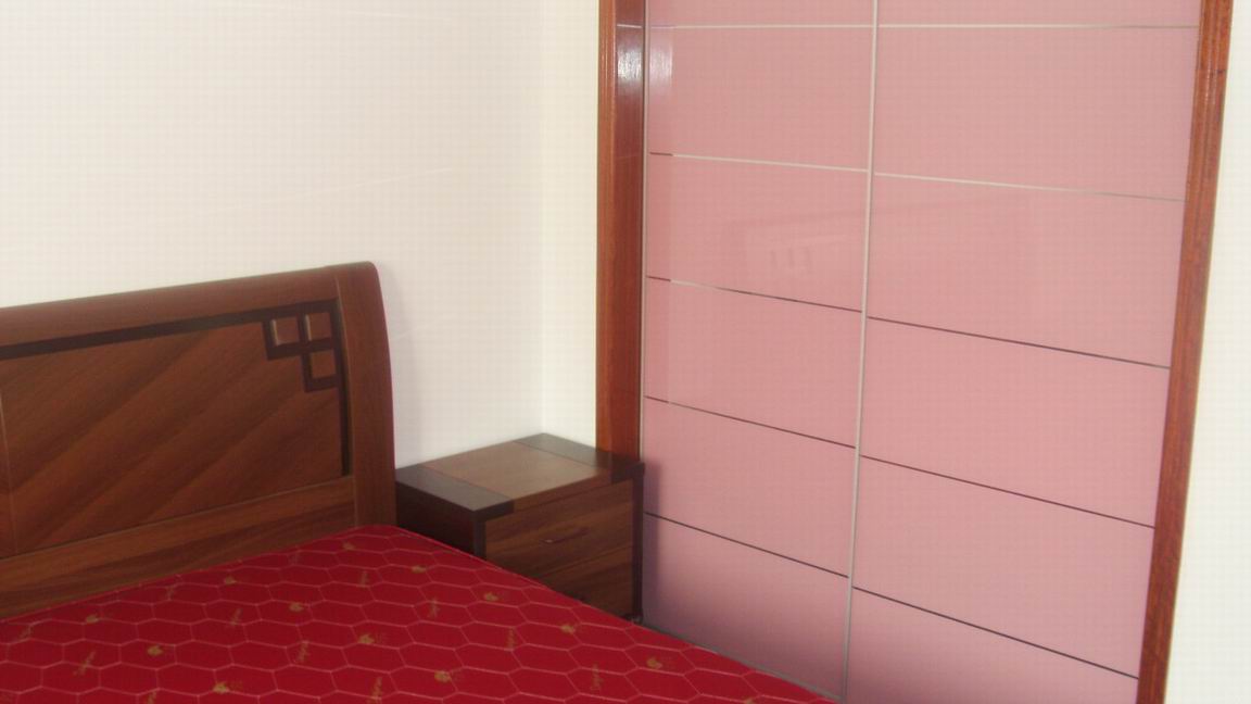 经过三个多月的装潢.初步结束.有详图.供参考.