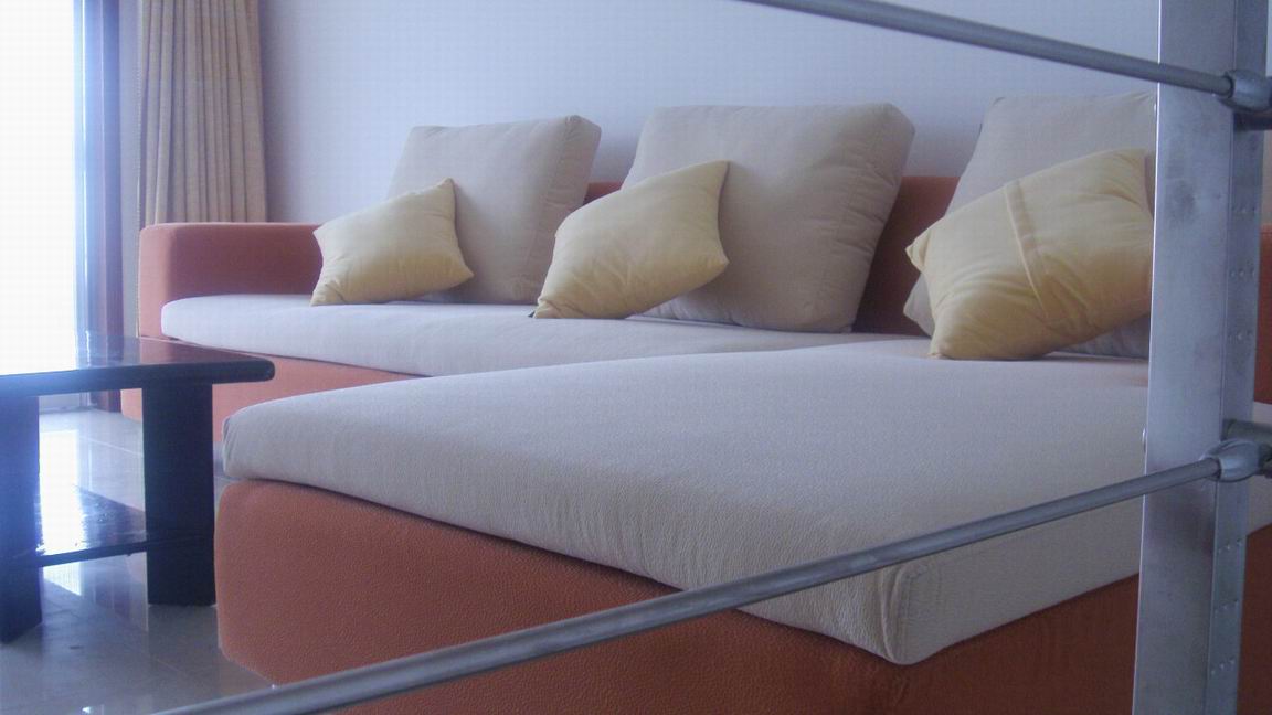 经过三个多月的装潢.初步结束.有详图.供参考.