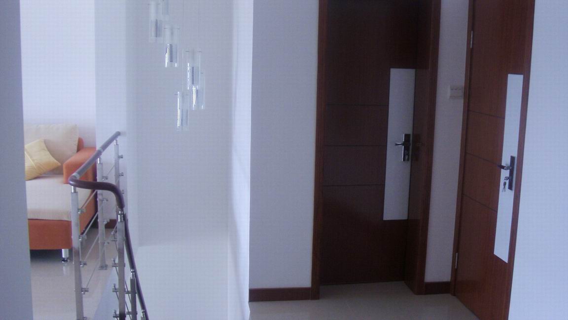 经过三个多月的装潢.初步结束.有详图.供参考.