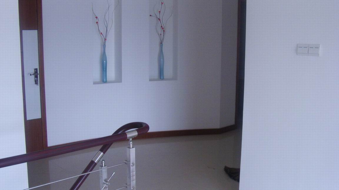 经过三个多月的装潢.初步结束.有详图.供参考.