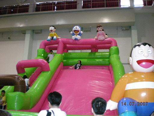 哈哈，哆啦Ａ梦归来………………