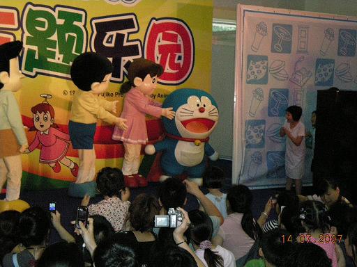 哈哈，哆啦Ａ梦归来………………