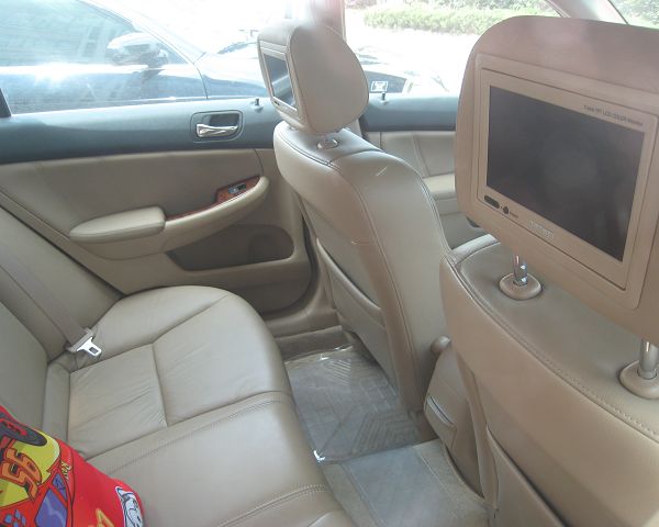 广本2.4 VTEC 转让,目前22000公里.上图了！～