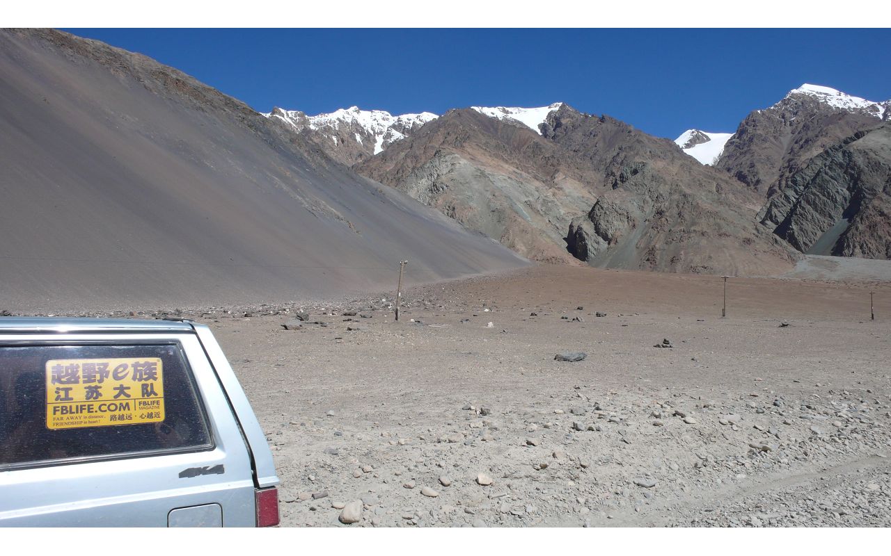 [原创]穿越西藏自驾游路途报导中--已更新翻越新疆界山大坂照片!~