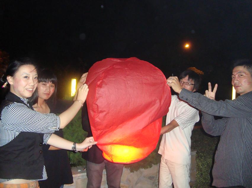 [贴图]我们的交杯酒和许愿灯