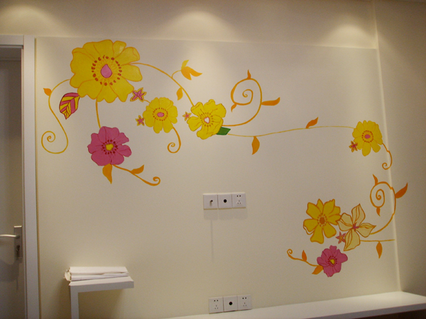 本人手绘墙，有兴趣的看看，主张你的个性你的美！！