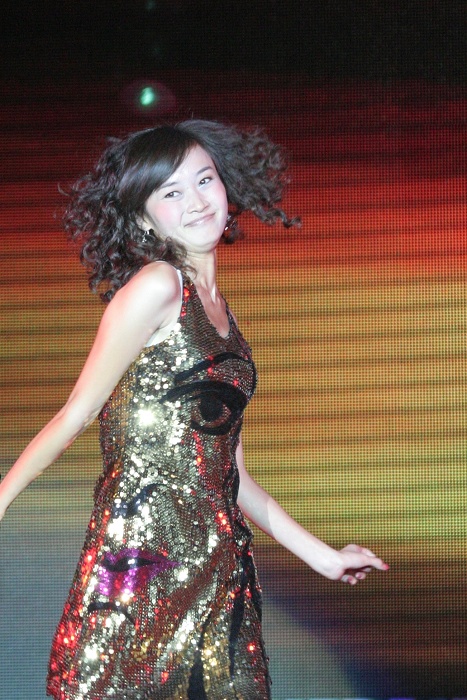 一组大白拍的舞台人像