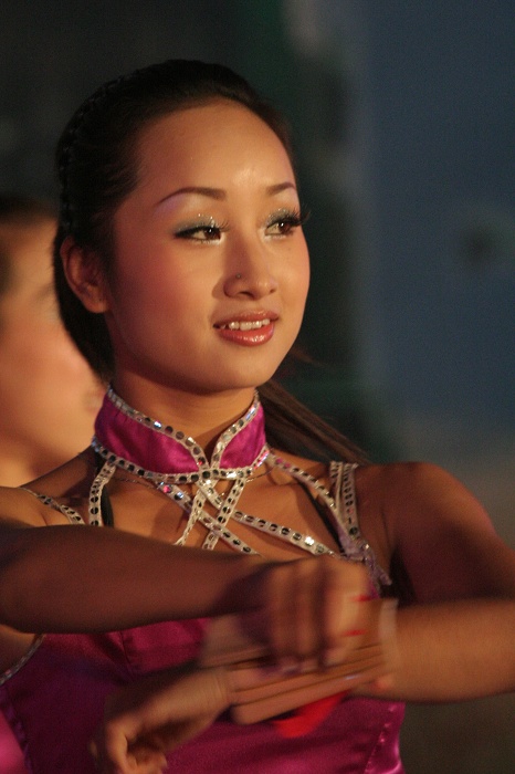 一组大白拍的舞台人像