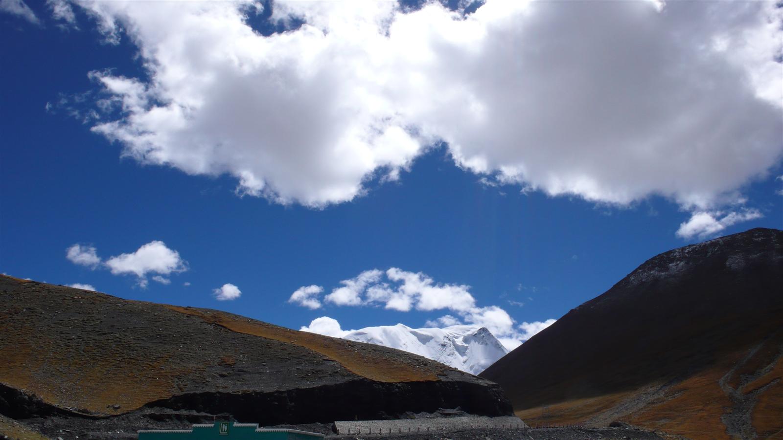 [原创]穿越西藏自驾游路途报导中--已更新翻越新疆界山大坂照片!~