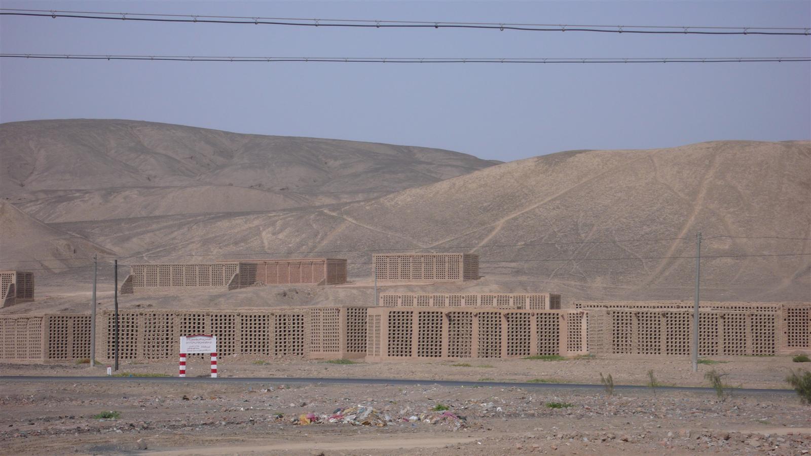 [原创]穿越西藏自驾游路途报导中--已更新翻越新疆界山大坂照片!~