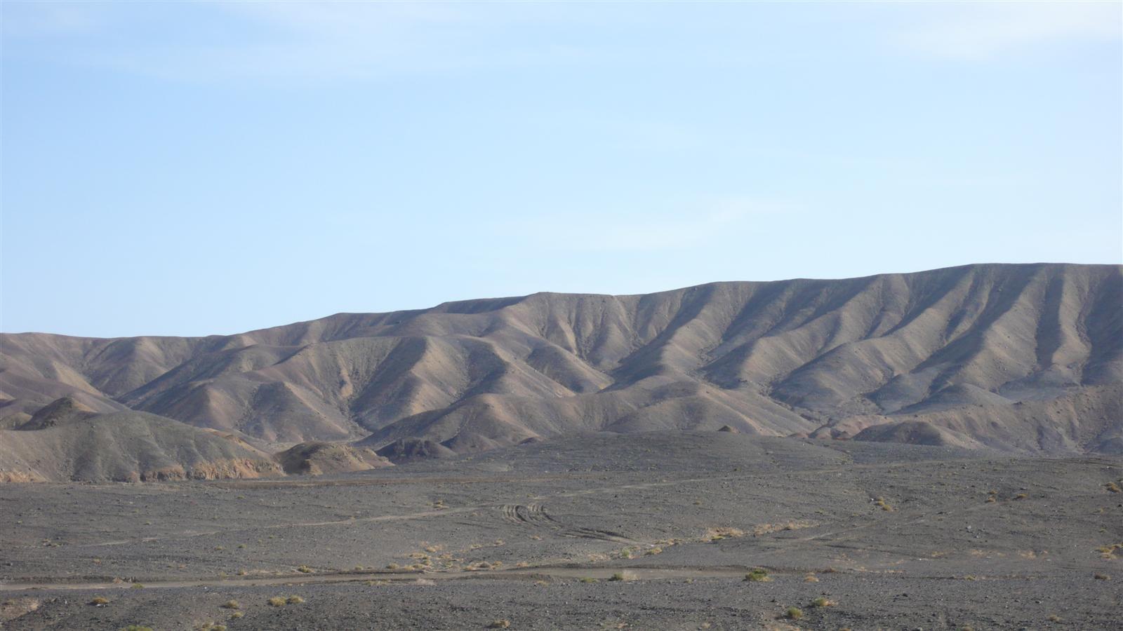 [原创]穿越西藏自驾游路途报导中--已更新翻越新疆界山大坂照片!~