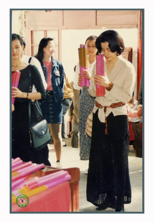 [原创]十五年前拍的冯小岗宋祖英葛优```