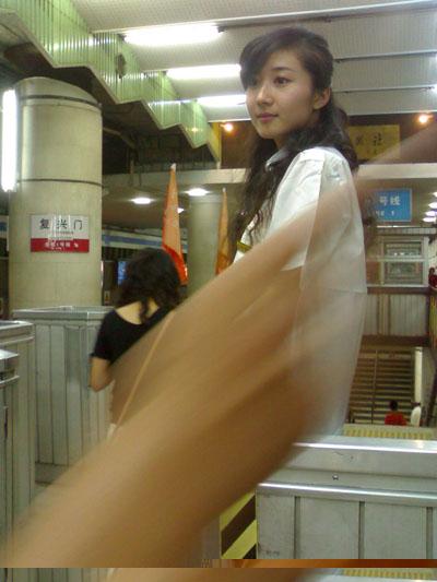 北京的地铁美女
