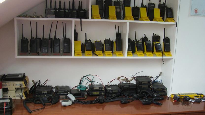 旅游.户外用通信工具对讲机的选择与使用技巧