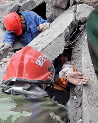 救援在行动~~~~~~~~~