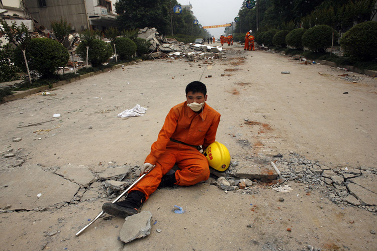 ~~~~汶川挺住!!!（集中贴图）~~~~