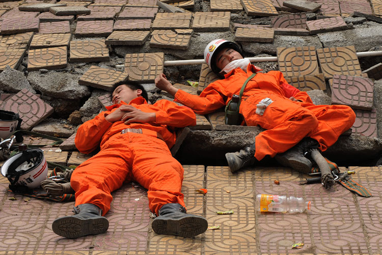 ~~~~汶川挺住!!!（集中贴图）~~~~