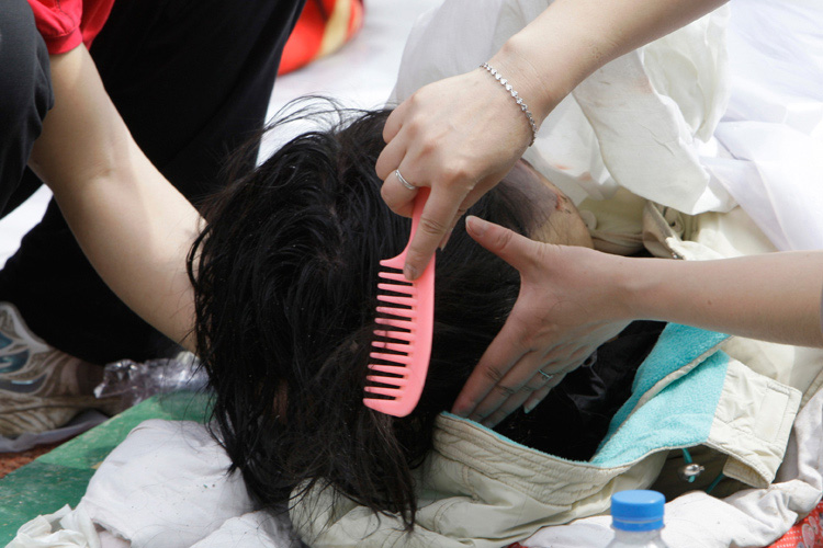 ~~~~汶川挺住!!!（集中贴图）~~~~