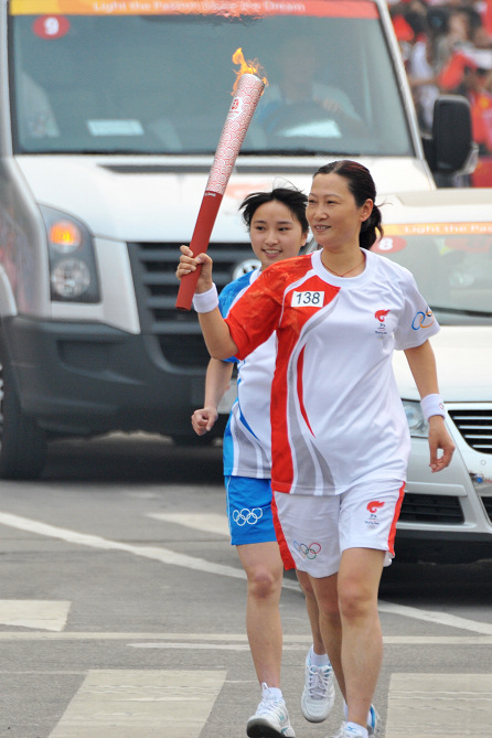 [原创]拍到二张火炬(带人字梯了``)