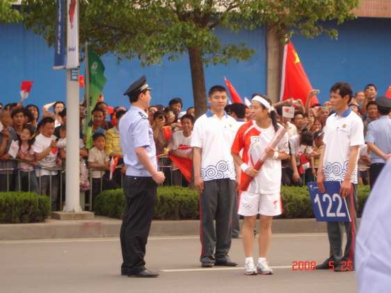 火炬接力，121棒和122棒传递