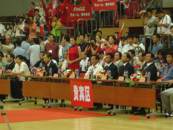 火炬接力，121棒和122棒传递