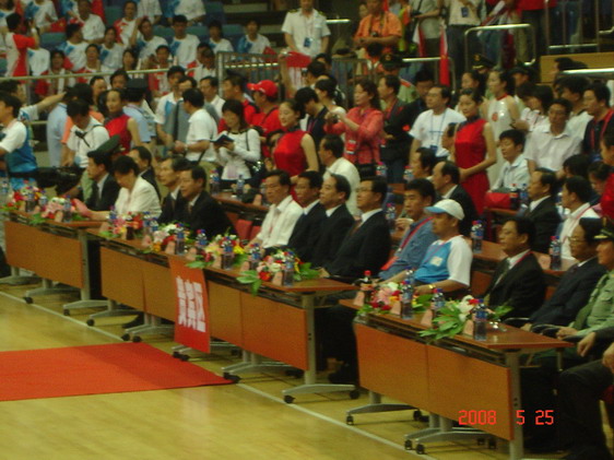 火炬接力，121棒和122棒传递