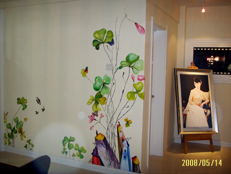 本人手绘墙，有兴趣的看看，主张你的个性你的美！！