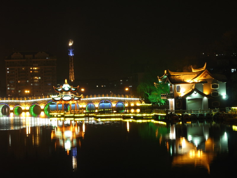 [原创]新手拍的夜景