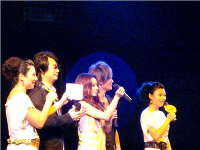 飞儿演唱会~~~~~