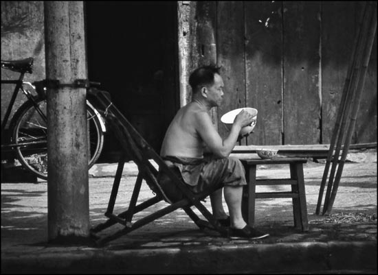 走在80年代的大路上