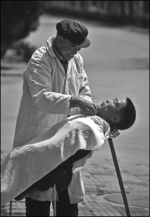 走在80年代的大路上