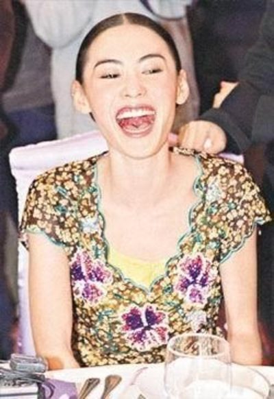 瞧他们笑的.........