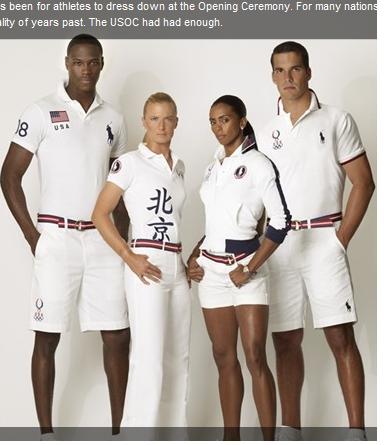 中国队出场的礼服怎么可以土成这样？