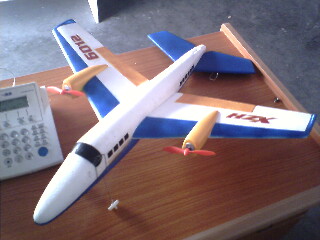 暑假到了,给你孩子们遥控航模吗.