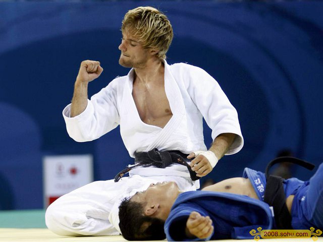 [转贴图帖]我觉着最让人销魂的两张图片