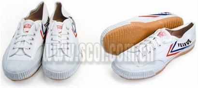 『潮人集合啦』谁家有回力田径鞋的？？没有的组个团购。。。