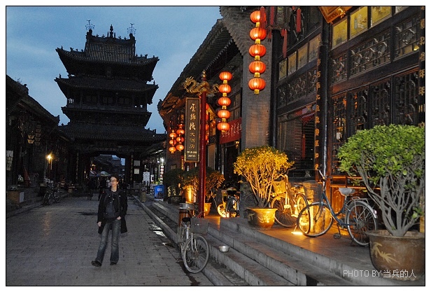 [原创]《古街夜色——另一处“活着的清明上河图”》